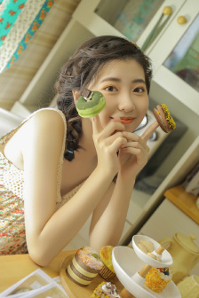 被催眠的少妇